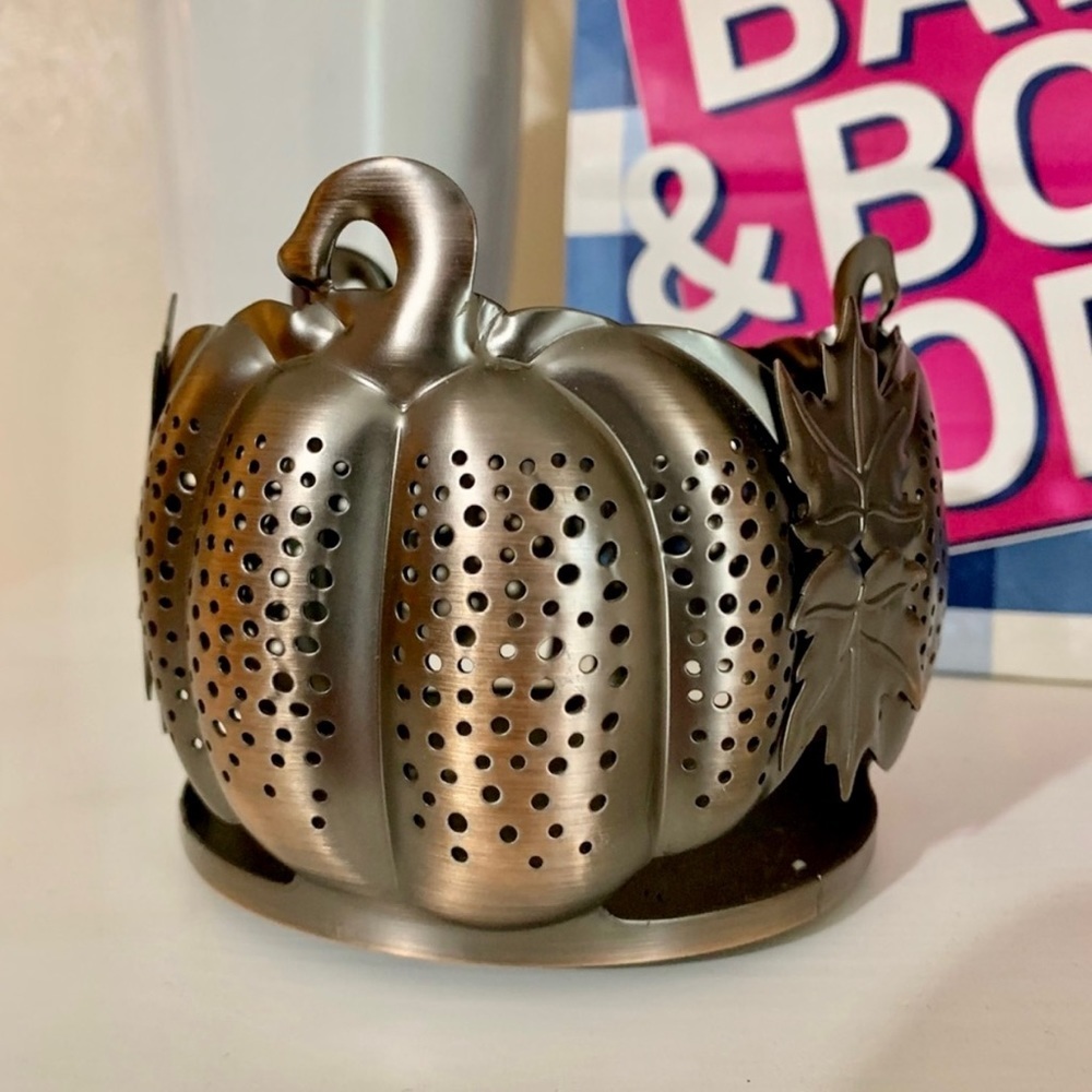 Bath and Body works candle holder